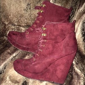 Lace up Forever 21 suede booties!! Cute!🖤🖤